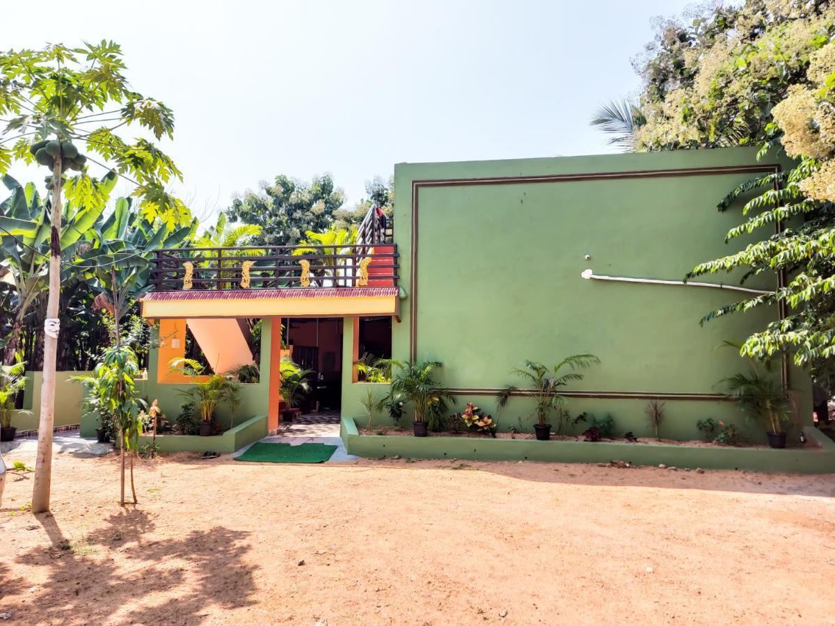Banana Farm House Hampi Exterior photo